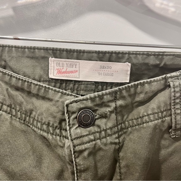 Men’s Old Navy Cargo Pants - Picture 5 of 5